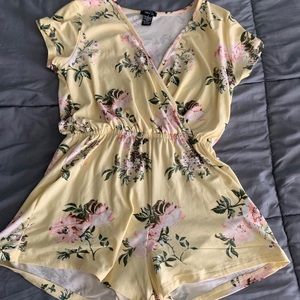 Rue 21 romper